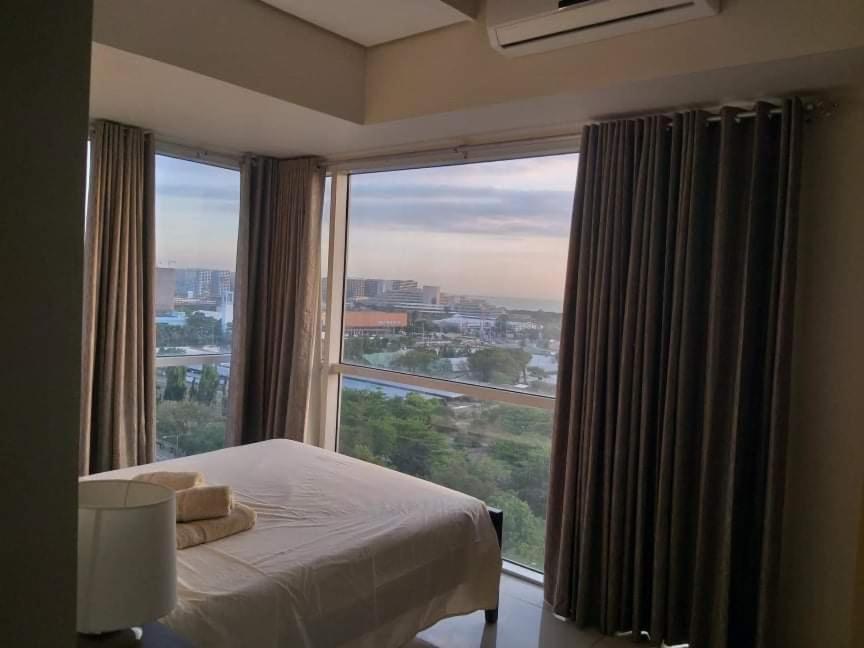 De Luxe, Standard And Studio Suites -The Breeze Residences-Close To Airport,Mall Of Asia, Us Embassy Manila Eksteriør billede