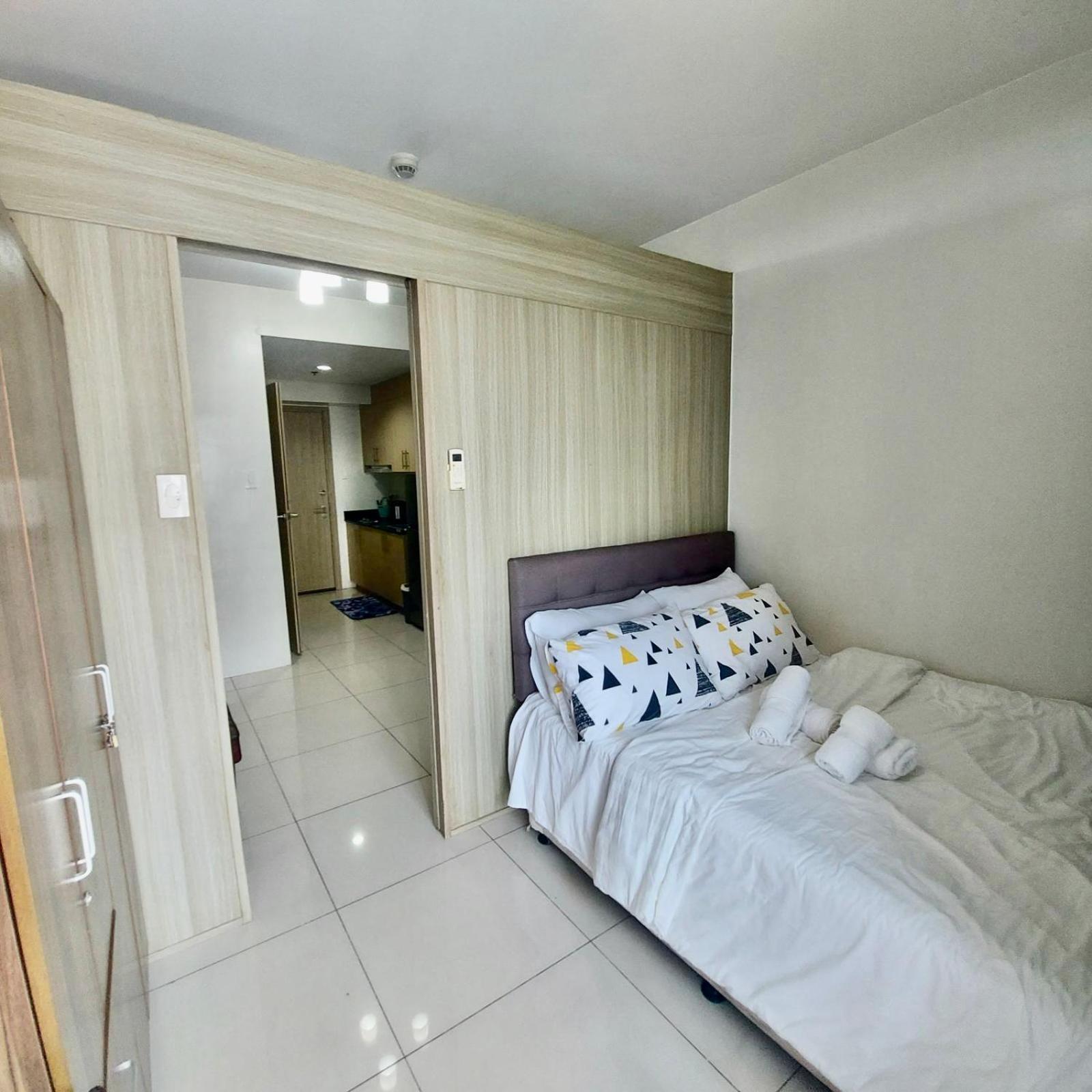 De Luxe, Standard And Studio Suites -The Breeze Residences-Close To Airport,Mall Of Asia, Us Embassy Manila Eksteriør billede