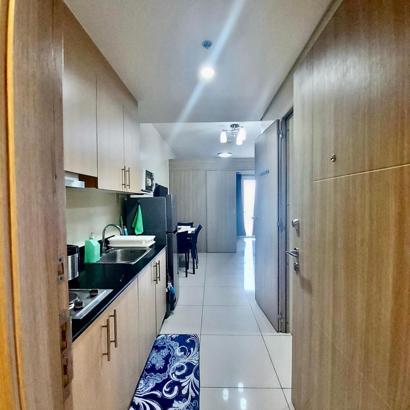 De Luxe, Standard And Studio Suites -The Breeze Residences-Close To Airport,Mall Of Asia, Us Embassy Manila Eksteriør billede